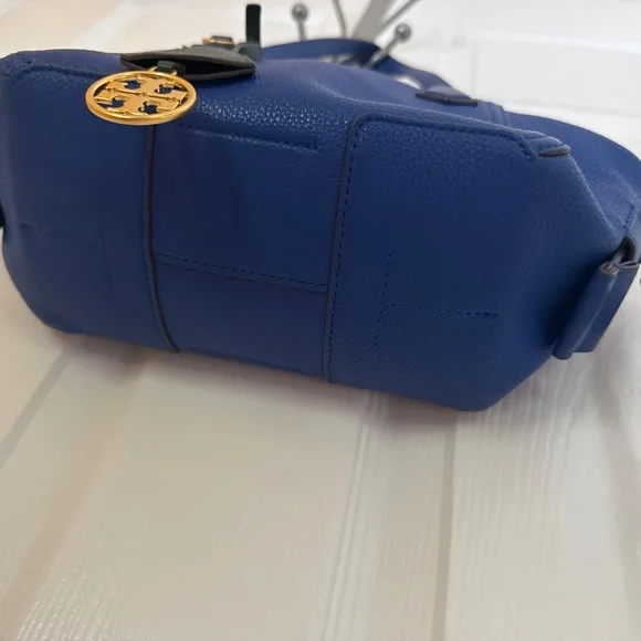 Tory Burch electric blue small Peri shoulder bag with removable strap - Picture 3 of 10